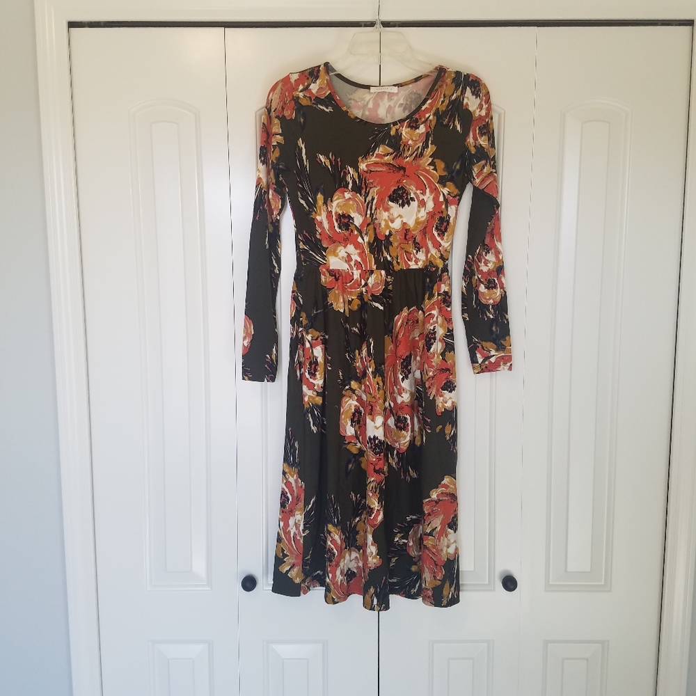 Reborn J olive floral dress